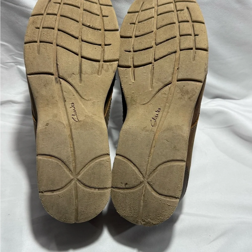 CLARK’S CASUAL BOAT‎ SHOES. SIZE 9.5M